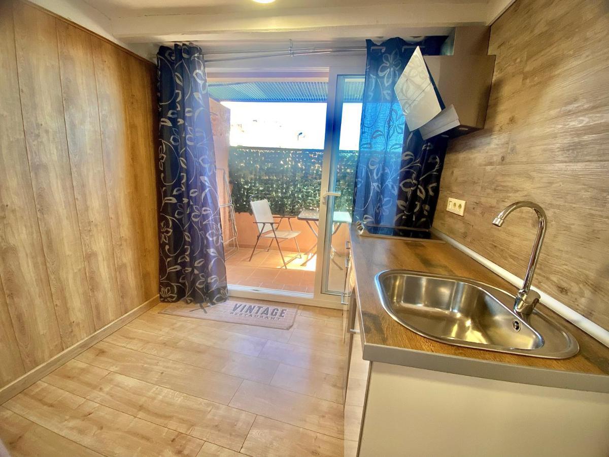 Apartament Corbatera Cim Apartaments Корнуделья Экстерьер фото
