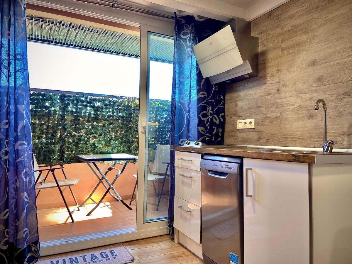 Apartament Corbatera Cim Apartaments Корнуделья Экстерьер фото